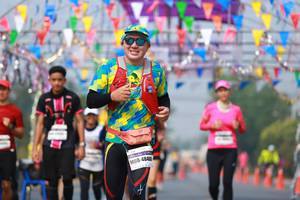 BIB: 4846
                            <button type="button" onclick="openModal(9908608)" class="btn btn-primary btn-sm float-right btn-popup" data-toggle="modal" data-target=".modal-high-quality">
                        <i class="fas fa-shopping-cart"></i> Add to Cart
                    </button>
                                            <button type="button" onclick="isThisMe(9908608, true)" class="btn btn-success btn-sm float-right btn-popup btn-isme hidden" data-toggle="tooltip" data-placement="bottom" title="นี่คือรูปของคุณใช่ไหม คลิกที่นี่เพื่อเอาเข้าอัลบั้ม">
                        <i class="fas fa-plus"></i> Add to album
                    </button>
                    <button type="button" onclick="isThisMe(9908608, false)" class="btn btn-warning btn-sm float-right btn-popup btn-isnotme hidden">
                        <i class="fas fa-ban"></i> Remove from album
                    </button>